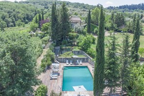 A heated pool - Villa Chianti | Luxury Pool, Jacuzzi Tub, Sauna and Chromoterapy (Greve in Chianti)