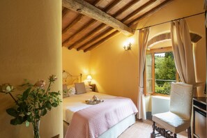 Room - Villa Chianti | Luxury Pool, Jacuzzi Tub, Sauna and Chromoterapy (Greve in Chianti)