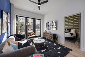 Smart TV, offices - Sleeps 36 | 6 Modern Midtown Apartments w/ Gym + Pool | Walkable to Shops & Eats (Nashville)