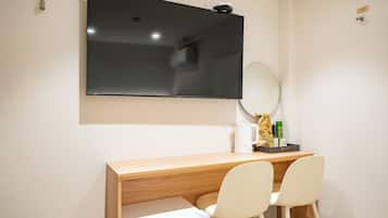 Walk-in Special (Randomly assigned, Parking not available) | Desk, laptop workspace, free WiFi