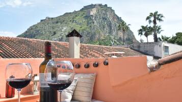 Standard Double Room, Balcony | Blackout curtains, soundproofing, iron/ironing board, free WiFi