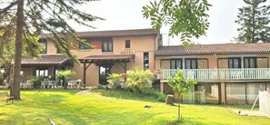 Front of property - Relais de Fréjeroques (Foissac)