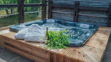 Superior Villa, Courtyard View | Teres/patio