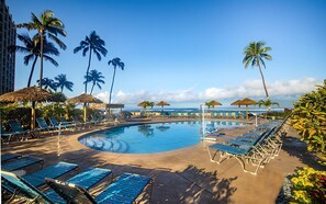 Pool - Royal Kahana Maui 410 Oceanfront 2 Bedroom (Lahaina)