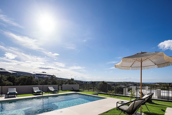 Pool - Lynx Villa - Sculpted in Light & Nature by etouri (Rethymno)