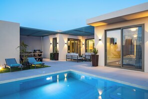 Pool - Lynx Villa - Sculpted in Light & Nature by etouri (Rethymno)