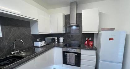 130m2 New house 2024. 3-bedrooms. Free Fast Wi-Fi. Free off street parking.