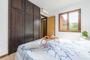 2 室のベッドルーム、アイロン / アイロン台、WiFi (無料)、ベッドシーツ