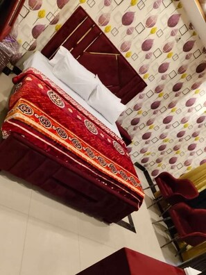 Habitación Deluxe con 1 cama doble o 2 individuales | Wifi gratis