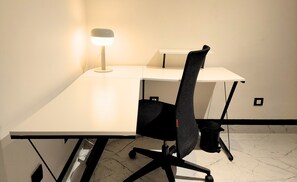 Interior - Luxury Stylish Comfort near Airport, Bus and Train (Chennai)