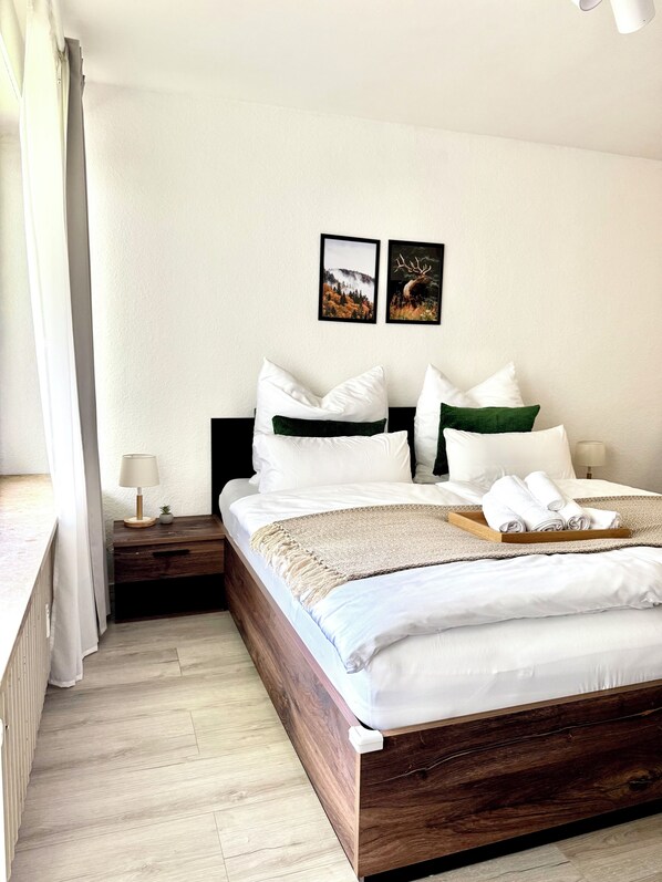 1 bedroom, free WiFi, bed sheets - 1-room apartment | near thermal baths & suspension bridge (Bad Wildbad)