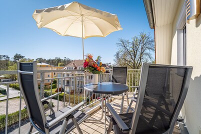 Atlantic vacation apartment - just a stone's throw from the pier