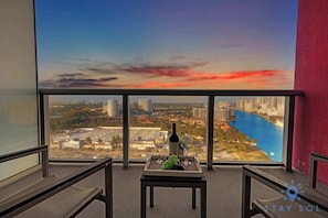 Interior - Amazing 2BR w/ Private Balcony + Views + Pool (Hallandale Beach)