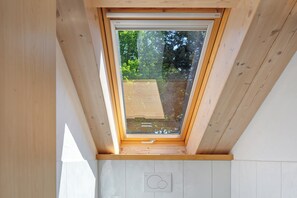 Interior - Room 'Lerche' with Mountain View, Private Terrace and Wi-Fi (Sankt Märgen)