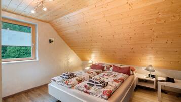 2 Schlafzimmer, Bügeleisen/Bügelbrett, kostenloses WLAN, Bettwäsche
