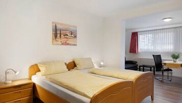 1 quarto, Wi-Fi de cortesia, roupa de cama