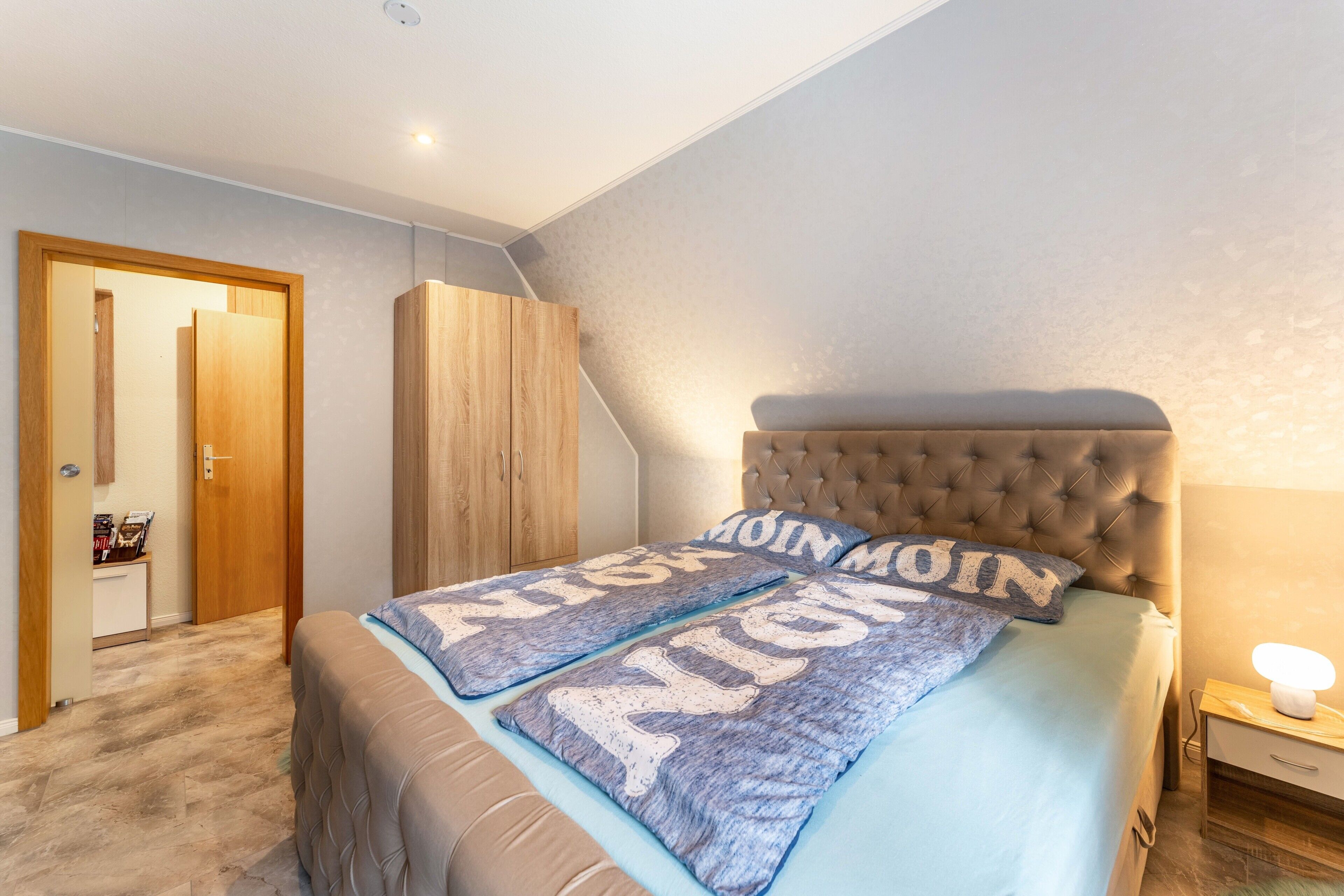 1 chambre, fer et planche à repasser, accès au Wi-Fi (inclus)