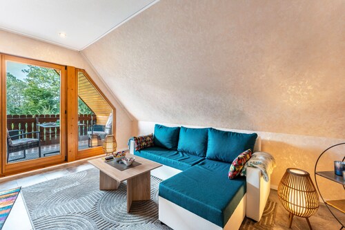 Holiday Apartment 'Lütt Stuv' with Private Terrace, Shared Garden and Wi-Fi