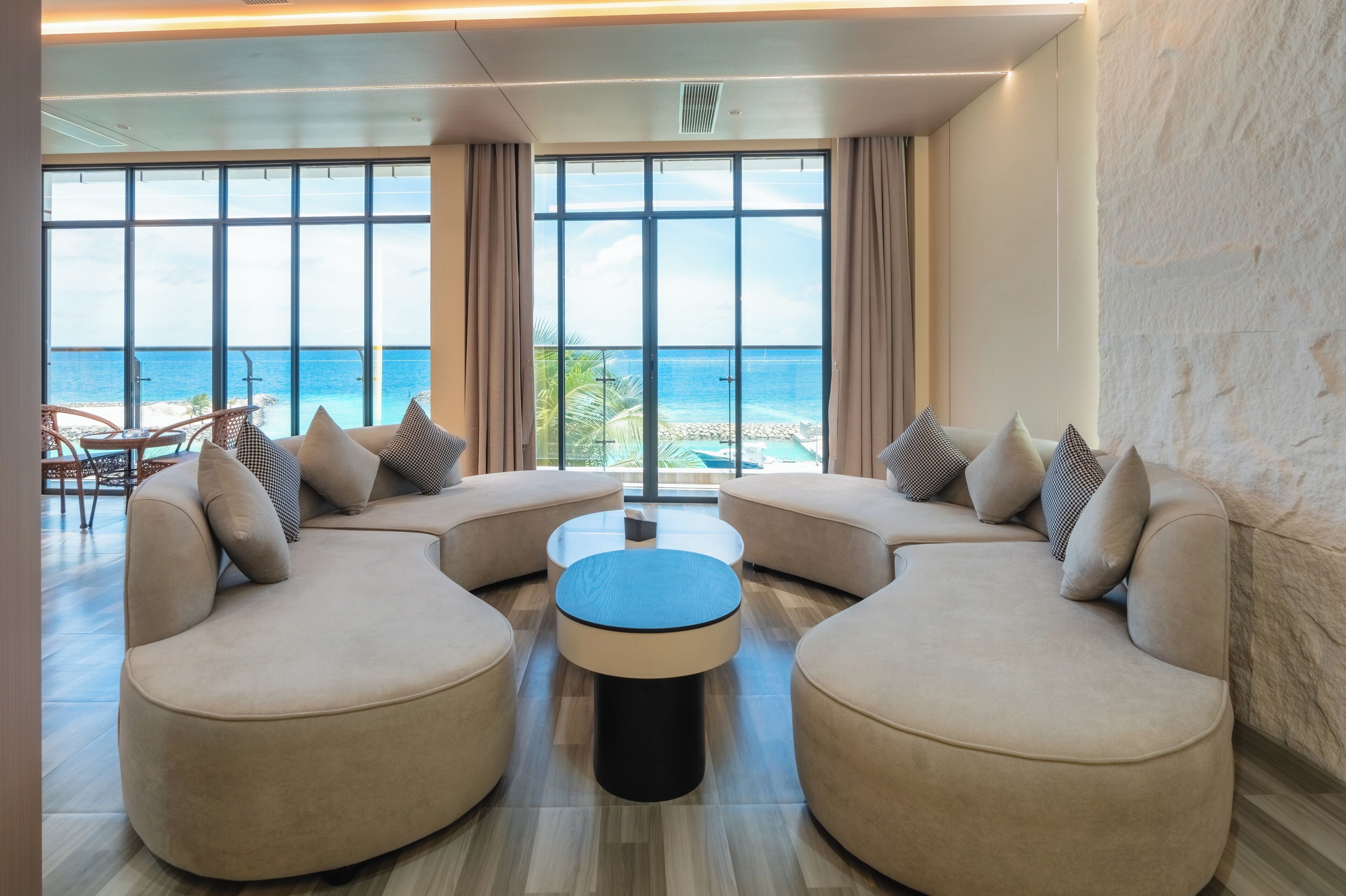 Premium Apartment, Balcony, Sea View | Egyptian cotton sheets, premium bedding, laptop workspace, free WiFi