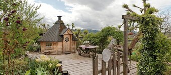 Apartment 'Heimatliebe' with Shared Garden, Balcony and Wi-Fi
