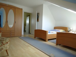 1 bedroom, iron/ironing board, free WiFi, bed sheets