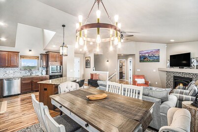 Ayu Ranch | Panoramic views | Hot tub