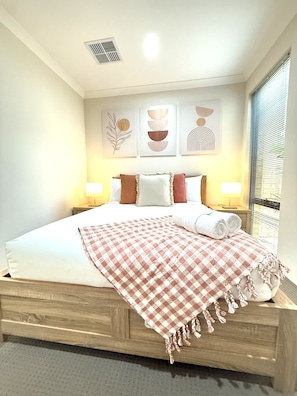 3 bedrooms, iron/ironing board, free WiFi, bed sheets