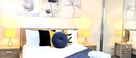 3 bedrooms, iron/ironing board, free WiFi, bed sheets