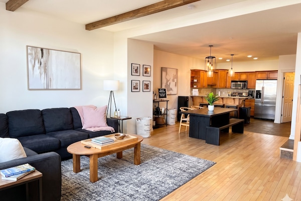 Open Plan Living at its best.