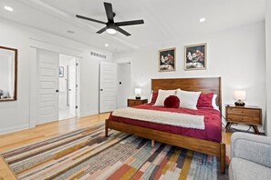 3 bedrooms, iron/ironing board, free WiFi, bed sheets