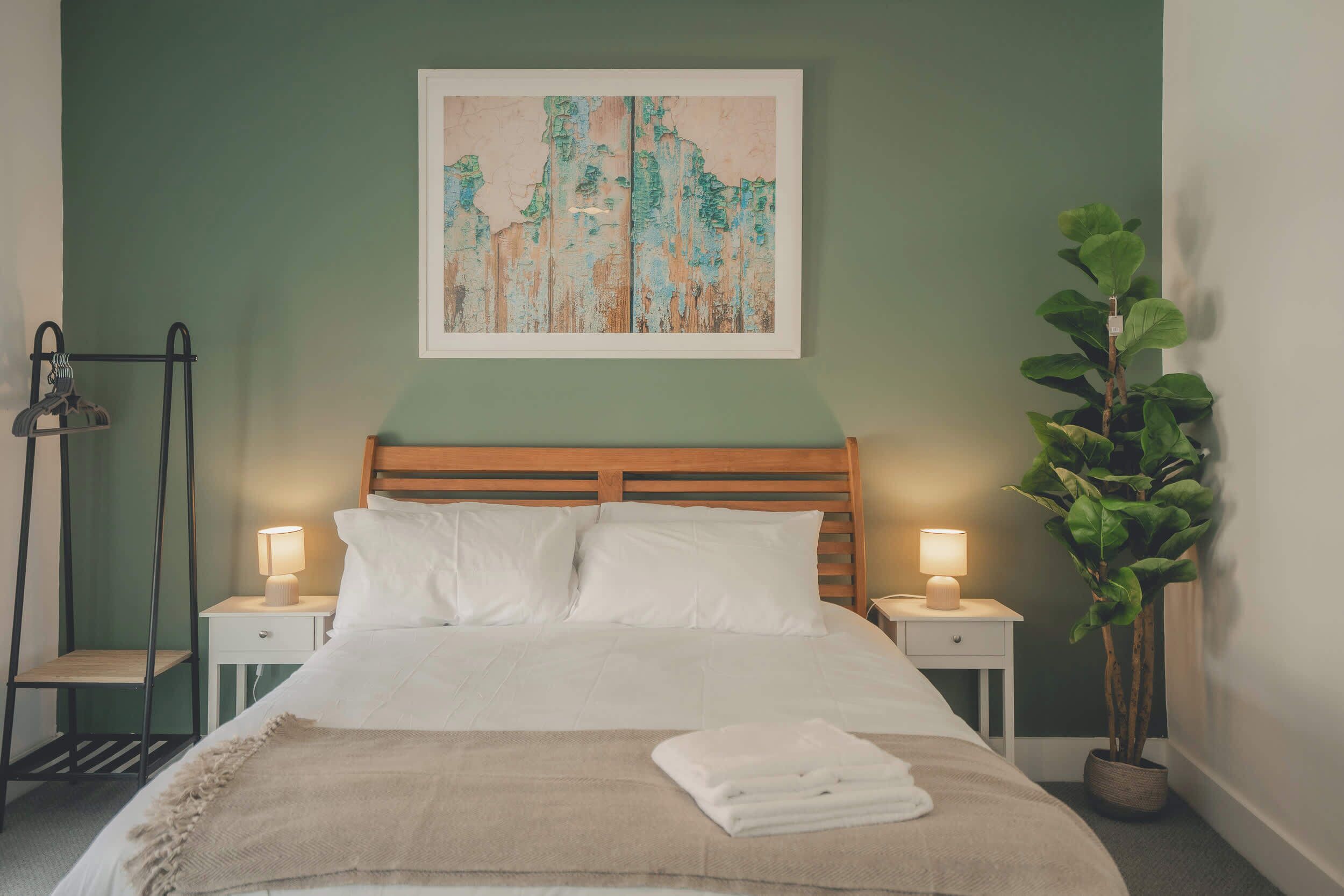 3 Schlafzimmer, Schreibtisch, Bügeleisen/Bügelbrett, WLAN