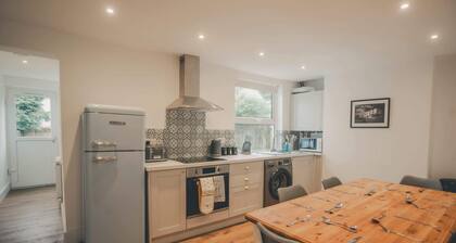 Charming 3 Bedroom Home with Garden in Banbury