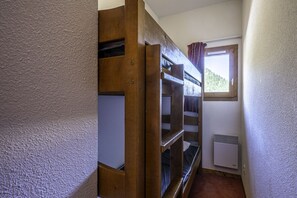 2 habitaciones y acceso a internet