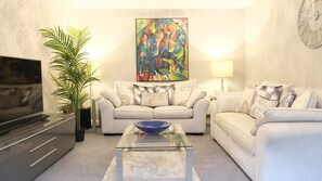 TV, fireplace, offices