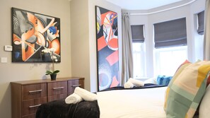 4 bedrooms, desk, iron/ironing board, WiFi