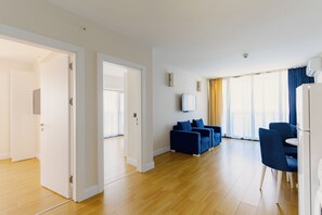 Family Apartment, Sea View | Ruang tamu