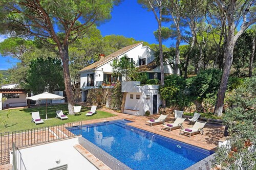 My Rental Homes | Villa Cassiopea private pool and garden