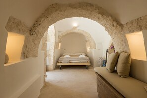 4 bedrooms, iron/ironing board, travel crib, free WiFi