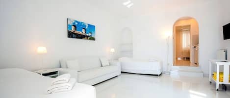 2 bedrooms, iron/ironing board, free WiFi