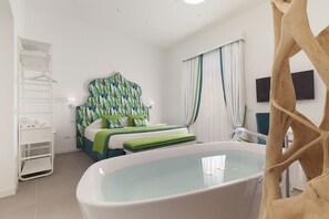 1 chambre, fer et planche à repasser, lit parapluie, Wi-Fi gratuit