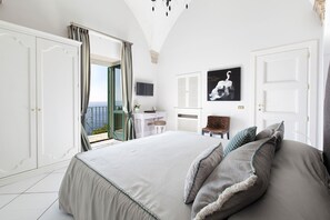 5 chambres, fer et planche à repasser, Wi-Fi gratuit