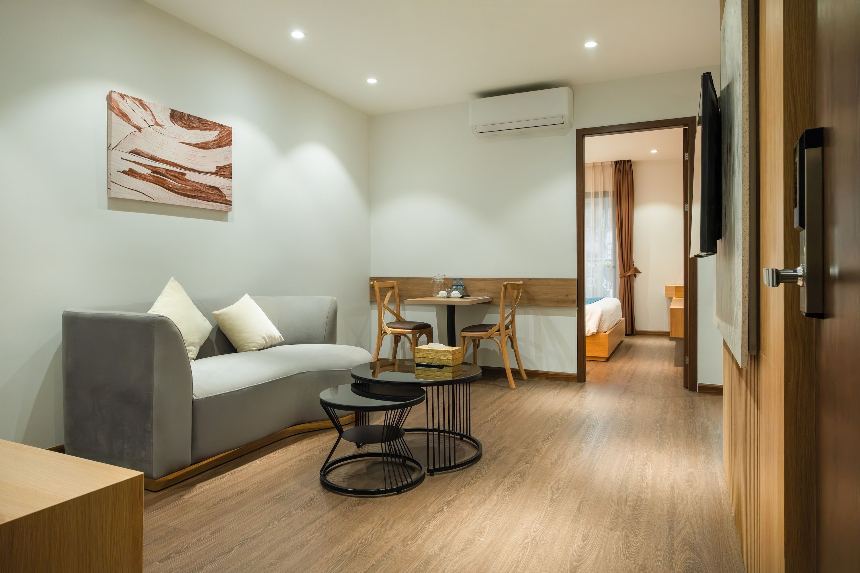 Apartamento luxo | Sala de estar | TV LED 42 polegadas com canais a cabo