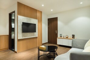 Deluxe Apartment | Living room | 42-inch LED TV with cable channels - Hanoi Bliss Nam Ngu (Hanoi)