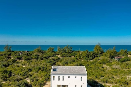 Exterior. Chuva-de-Ouro (3B), Mandowa Beach Forest & Cottages - C