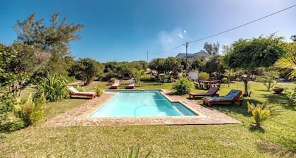 Mandowa Beach Forest & Cottages - C