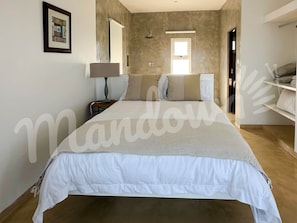 1 bedroom, bed sheets - Gardénia (upper 1B), Mandowa Beach Forest & Cottages - G (Marracuene District)