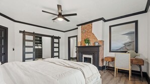 6 habitaciones, escritorio, tabla de planchar con plancha y wifi gratis 