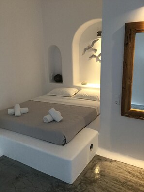 4 chambres, fer et planche à repasser, Wi-Fi, draps fournis