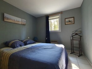 2 bedrooms