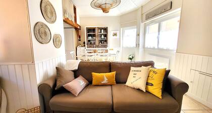 Modern fisherman's house with terrace, near sea and shops - BBQ - Free WIFI